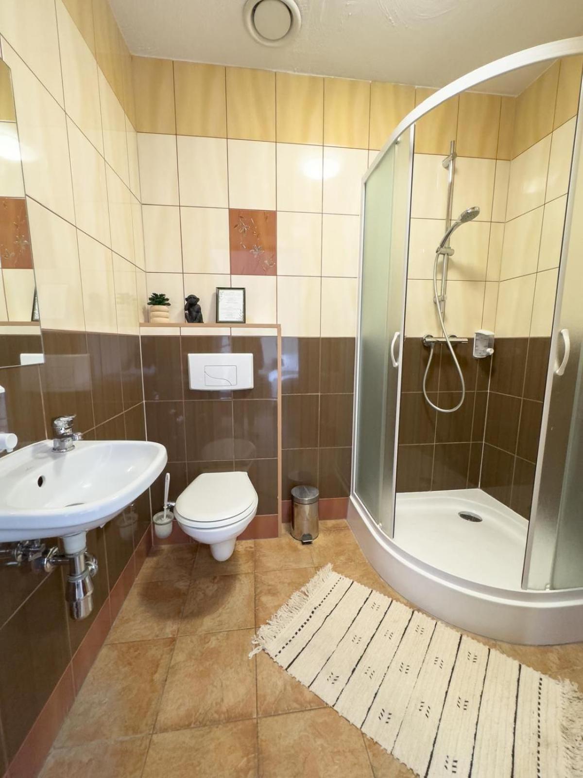 Kamienica Hotel Sulecin Luaran gambar